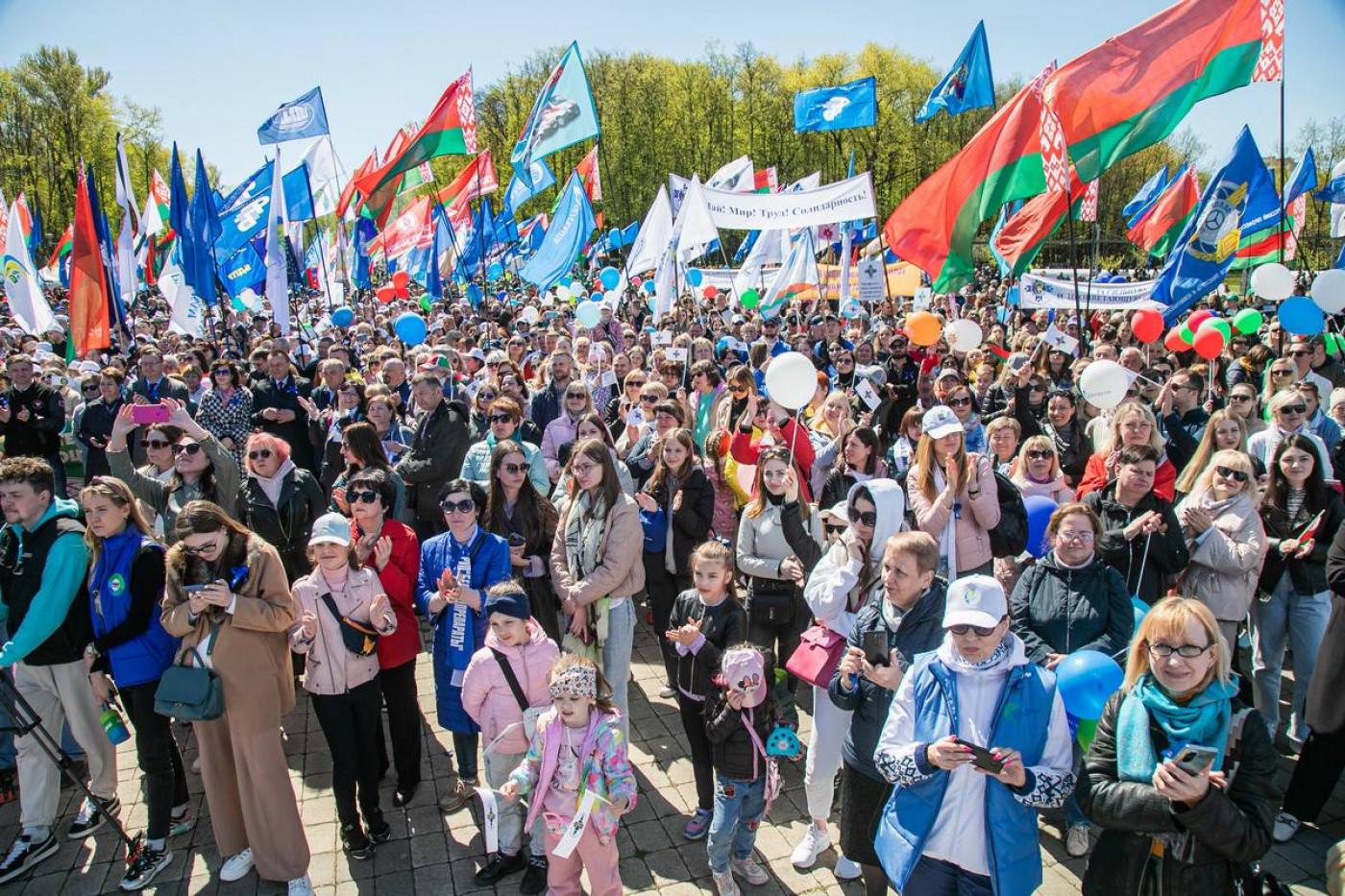 Самой масштабной площадкой празднования Первомая в столице стал Парк Победы. Участие в мероприятии приняли представители БНТУ
